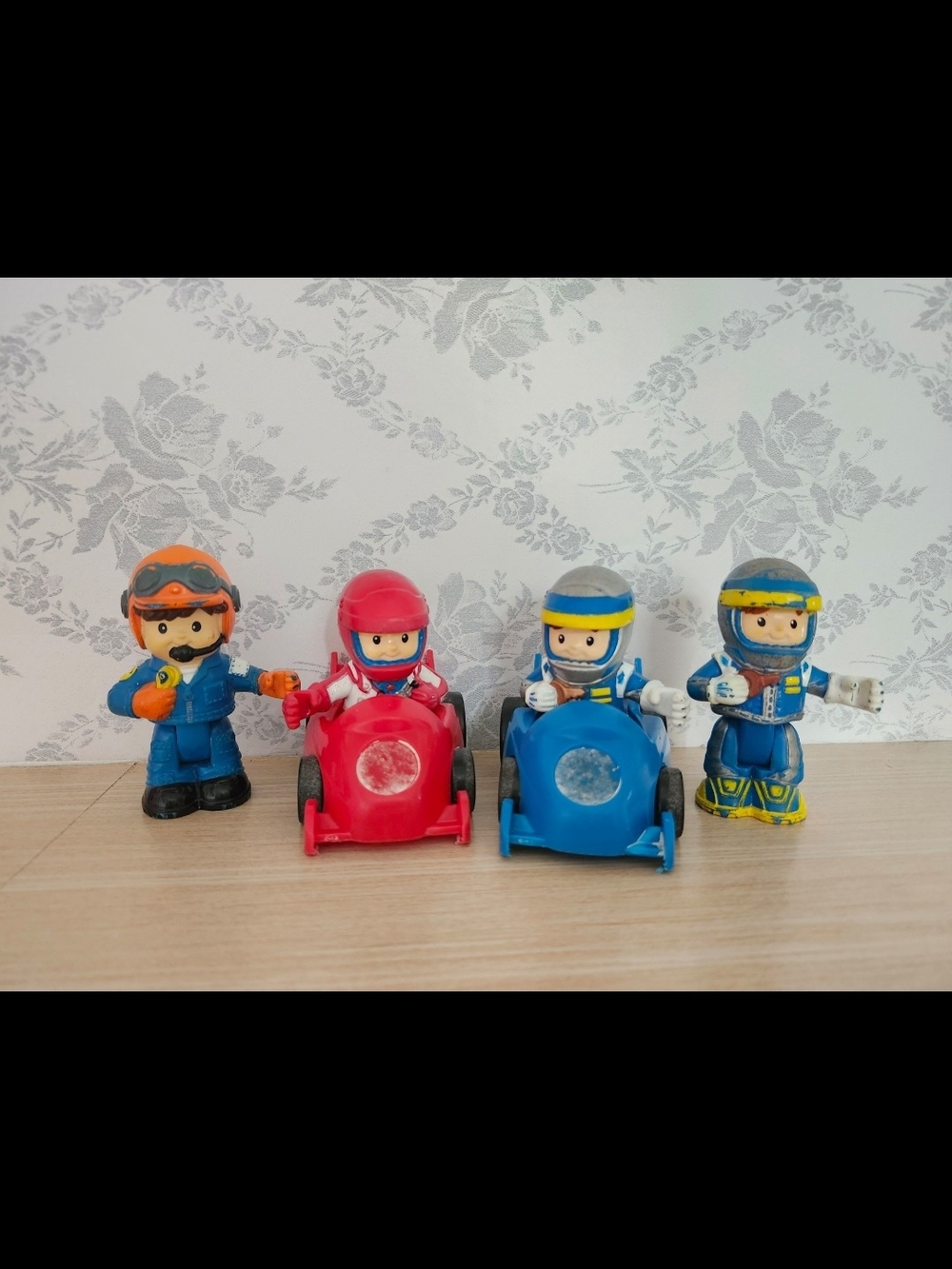 Little People Bendy Racing Set - Picture 9 of 9